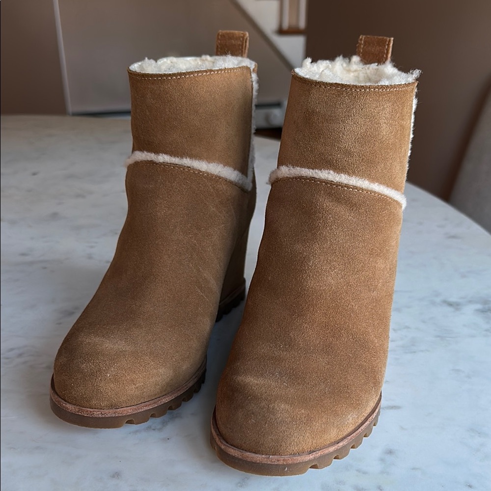 Women's Tan Suede Ankle Boots